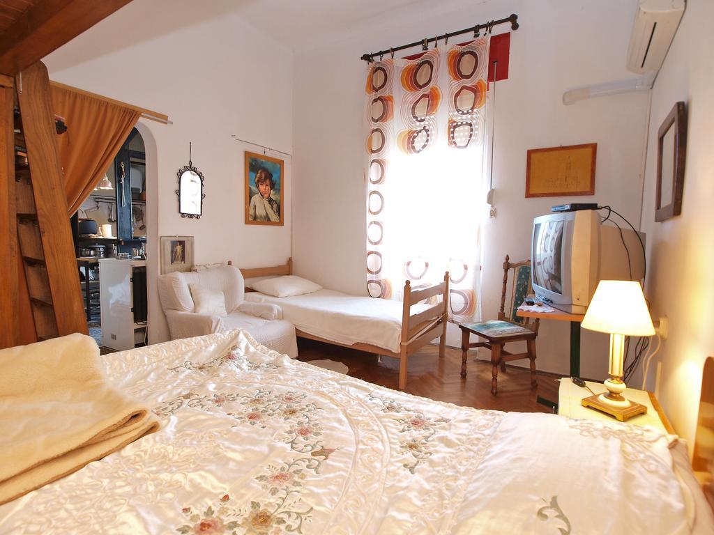 Apartments By The Sea 1050 Rovinj Eksteriør billede