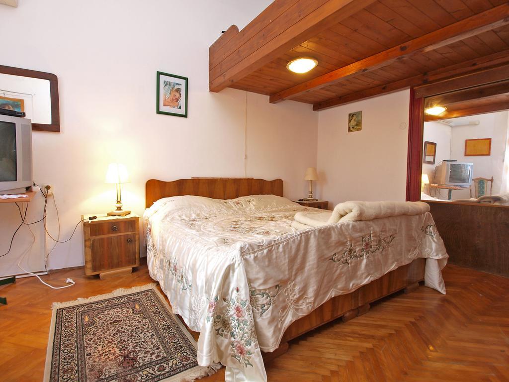 Apartments By The Sea 1050 Rovinj Eksteriør billede